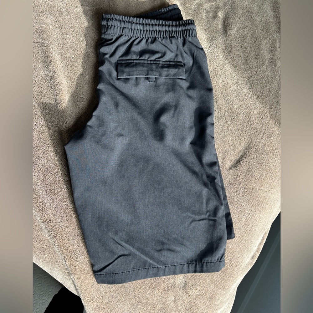 Boys XL black dress shorts. Excellent condition